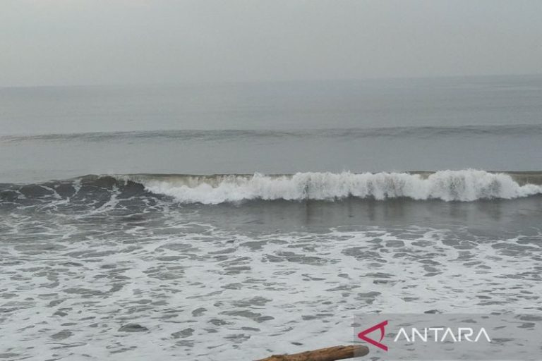 BBMKG terbitkan peringatan dini gelombang tinggi di perairan Bali