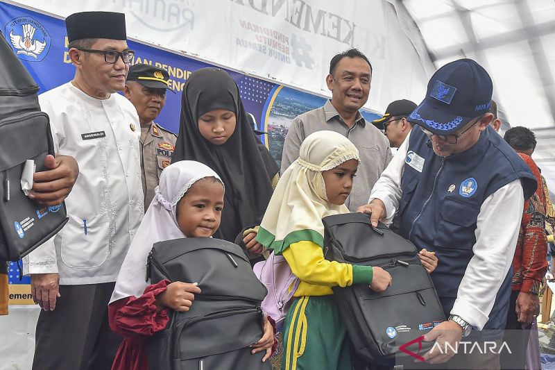 Kemendikdasmen beri tunjangan khusus Rp2 juta/guru di wilayah bencana