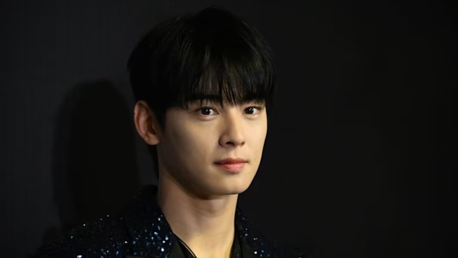 Cha Eun-woo buka suara soal tuduhan penggelapan pajak, benarkah wamil untuk menghindari kontroversi?