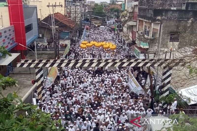 Puluhan ribu jamaah Ziarah Kubro 2026 putihkan Kota Palembang