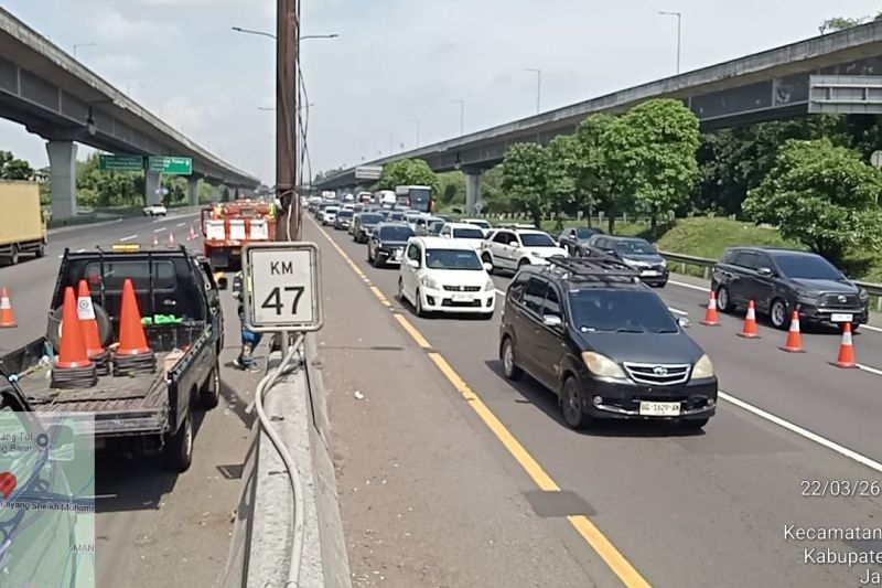 Jasamarga terapkan "contraflow" di Tol Jakarta-Cikampek Minggu siang