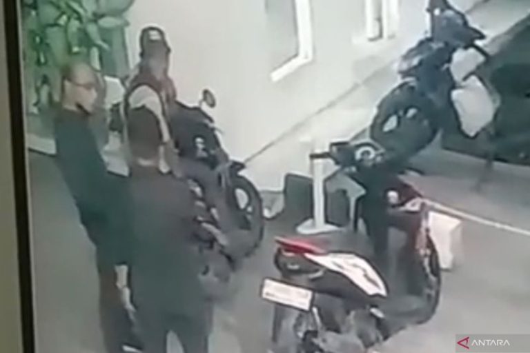 Ngaku Kasat Narkoba, pria ambil motor ojek di Jaktim imingi Rp300 Ribu