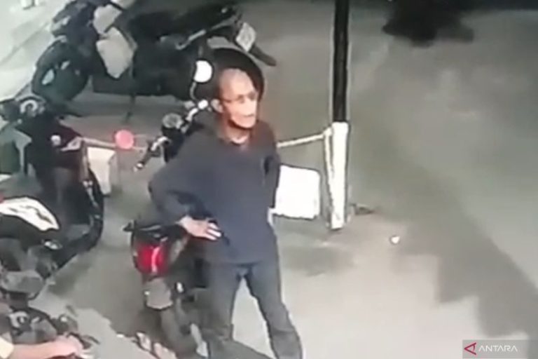 Polisi buru pria yang mengaku Kasat Narkoba dan gondol motor di Jaktim