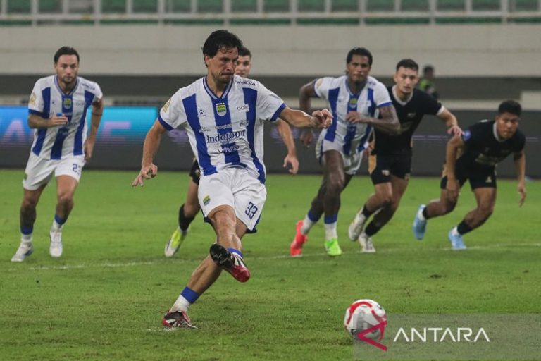 Jadwal Super League: Persib jamu Arema, Borneo dijajal Semen Padang