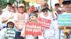 DPR sahkan Undang-Undang Perlindungan Pekerja Rumah Tangga – 'Ini perjuangan perempuan selama 22 tahun'