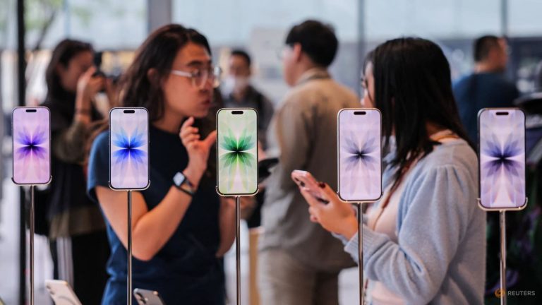 Apple dirumorkan 'downgrade' iPhone 18, apa saja yang diturunkan spesifikasinya?