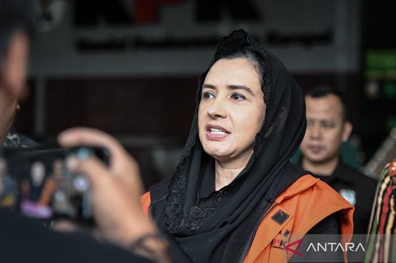 KPK periksa suami Fadia Arafiq yang juga anggota DPR RI Ashraff Abu