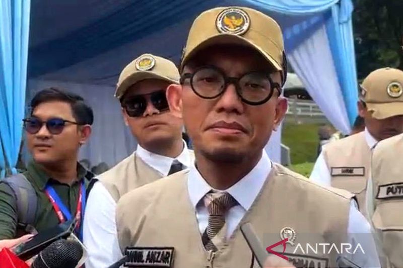 Pemerintah kaji skema haji tanpa antrean