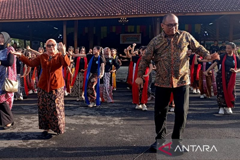 Anggota DPR sebut "Banyumas Ngibing" jadi penggerak wisata budaya