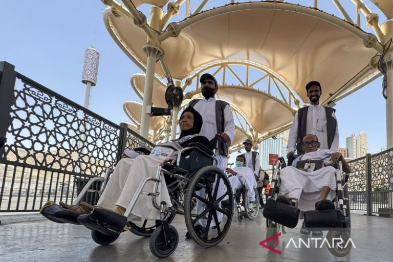 Saudi pasang lampu cerdas demi kewaspadaan pengemudi saat musim haji