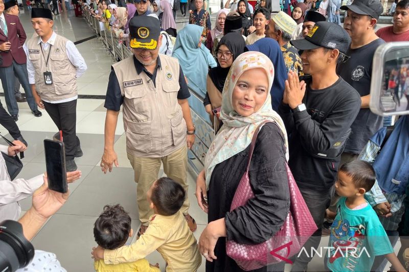 Apresiasi, Menhaj sambut langsung kedatangan petugas di Bandara Soetta