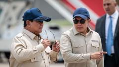 Polemik menteri kerap 'melapor' ke Seskab Teddy – 'Masa menteri melapor kepada pejabat eselon II, kenapa enggak langsung ke presiden?'