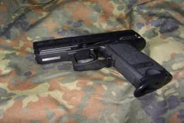 Polisi ungkap motif pria bersenjata "airport gun" yang merusak ruko di Jakut