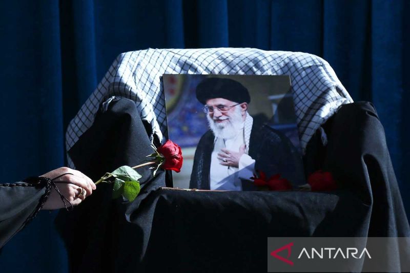 Iran siapkan prosesi besar-besaran untuk pemakaman Ali Khamenei