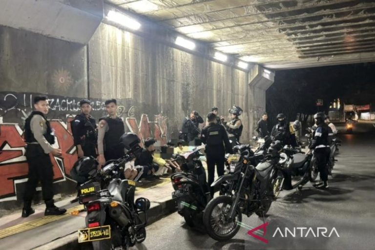 Polda Metro Jaya amankan konvoi pemuda tanpa surat kendaraan di Jaktim