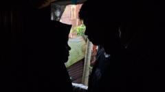Seorang ibu di Makassar menikah di usia 15 tahun, enam dari delapan anaknya mengikuti jejak yang sama — 'Jangan melarang saja, tapi atasi masalah kemiskinan'