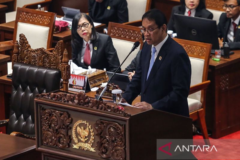Menkeu Purbaya pastikan tak naikkan tarif pajak