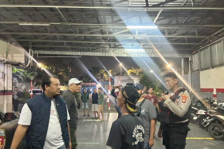 Polisi tangkap pencuri motor bersenjata tajam di Tanjung Priok
