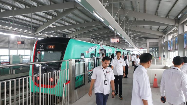 Rampung 100%, tarif sementara LRT Kelapa Gading-Manggarai Rp5 ribu, Oktober diputuskan