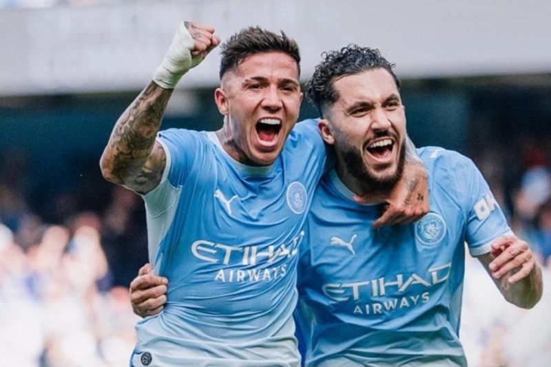 Manchester City puncaki klasemen, Brighton peringkat ketiga