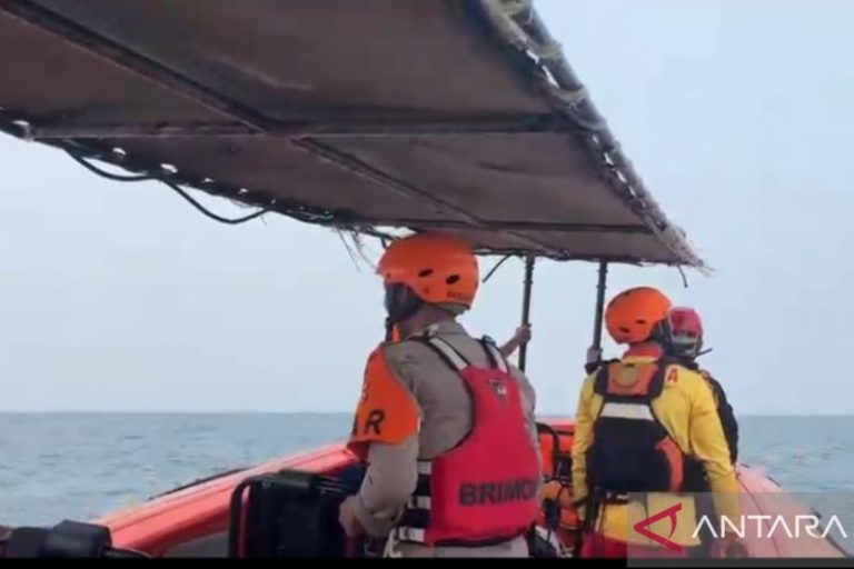 Tim SAR kerahkan jalur laut-udara pencarian jurnalis di Selat Sunda