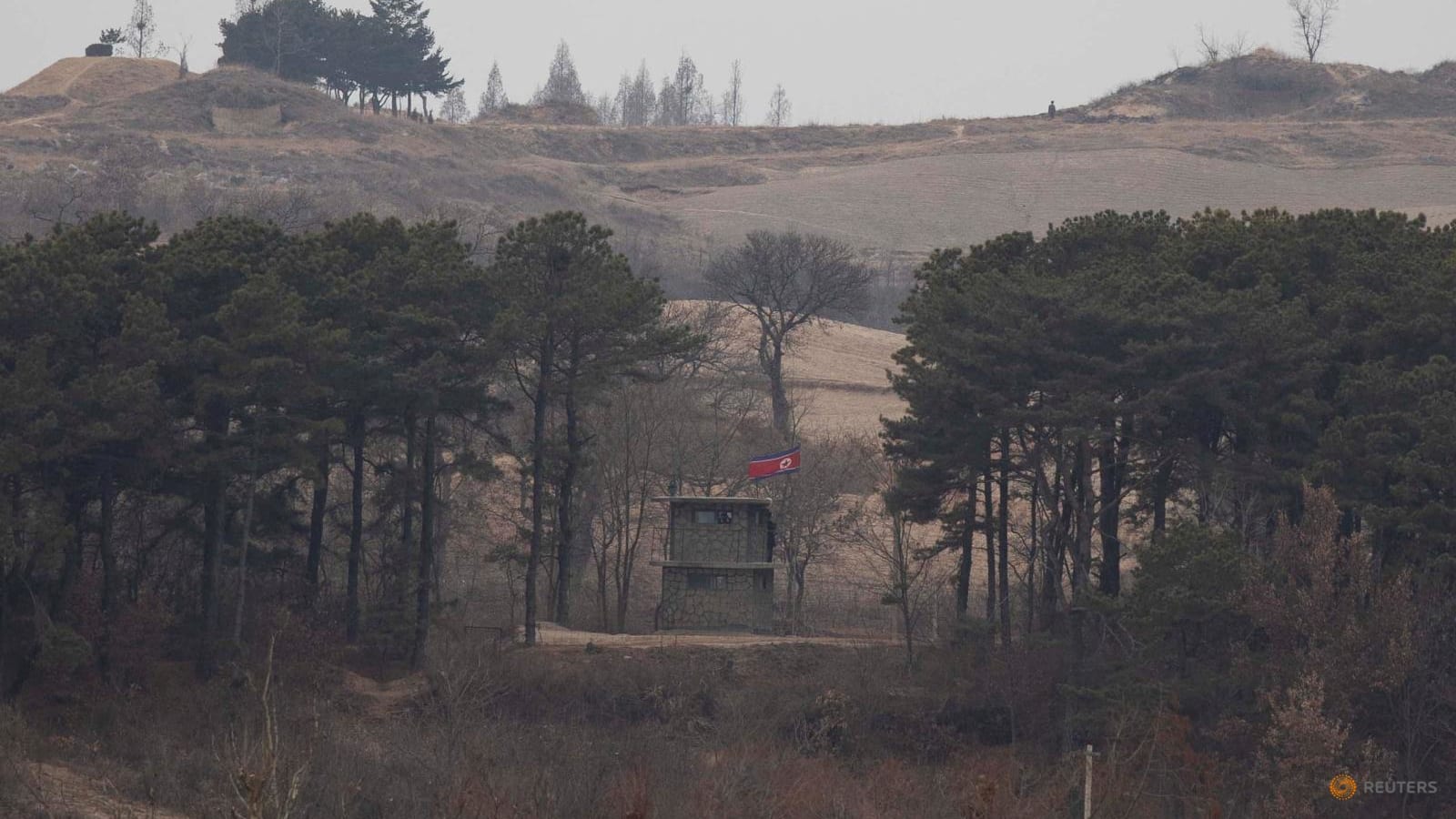 Tiga tentara Korsel terluka dalam ledakan ranjau di DMZ